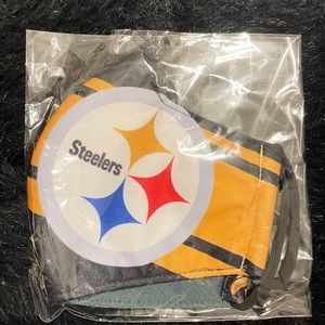 - Comfortable 3 layer Steelers face mask